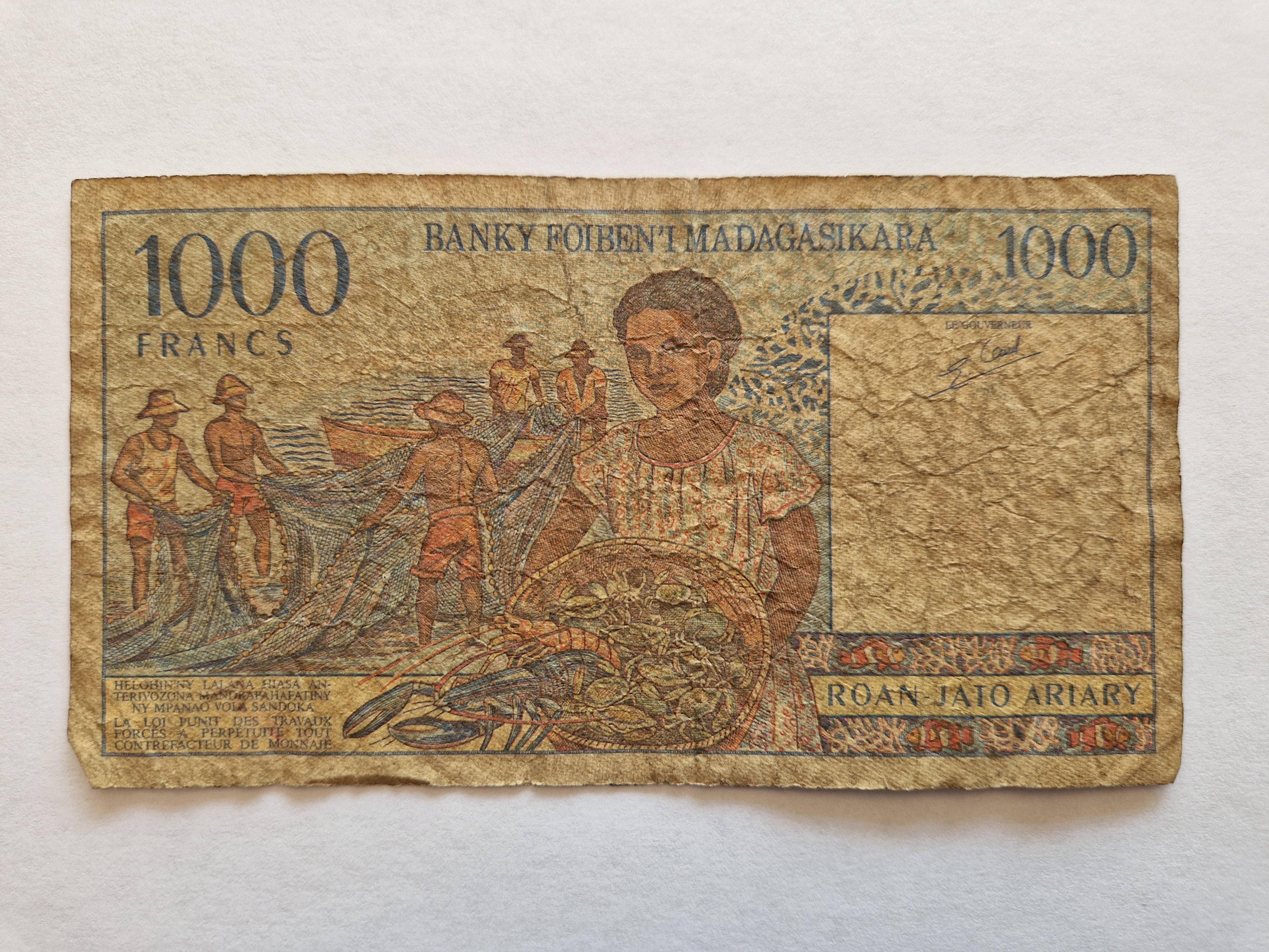 1000 Francs Madagascar - Meget slidt