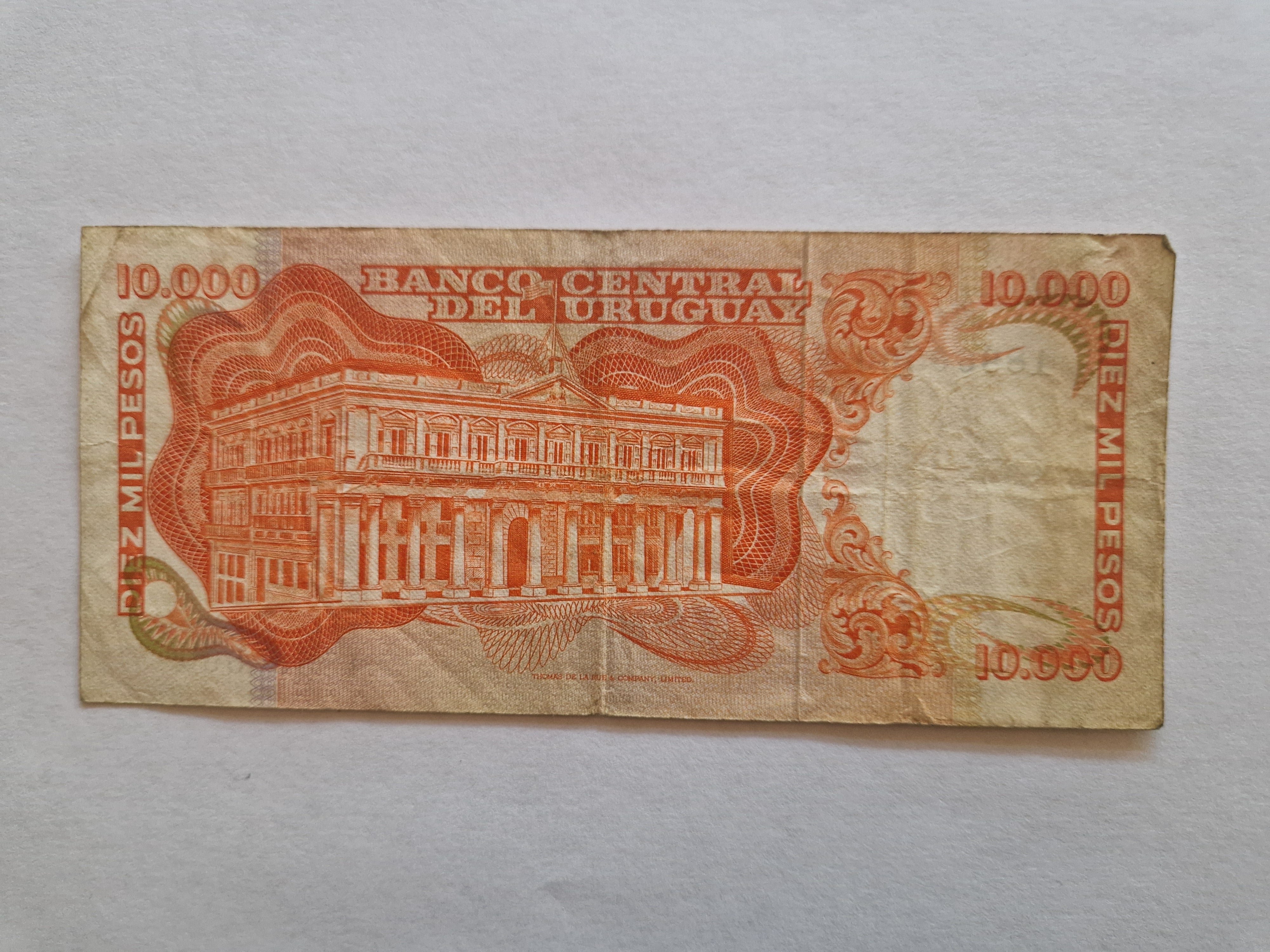10000 Pesos Uruguay