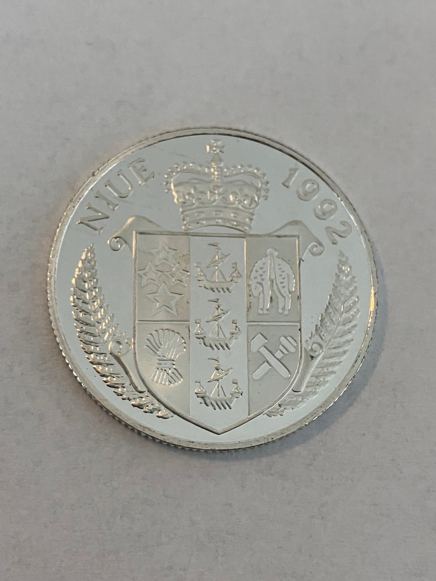 Niue 5 Dollars 1992 (The Bounty)