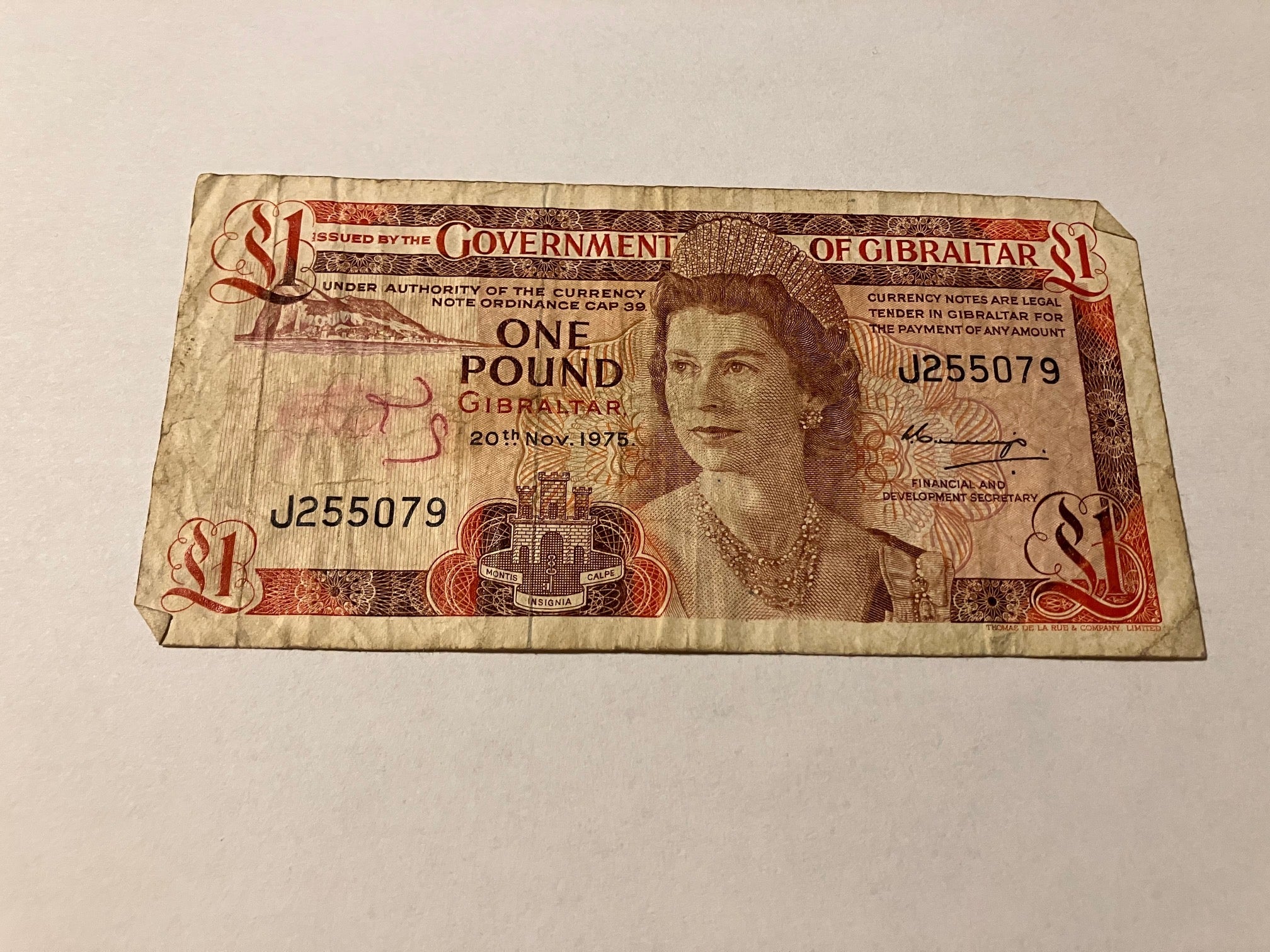 One Pound Gibraltar 1975 - Bemærk kuglepen på front
