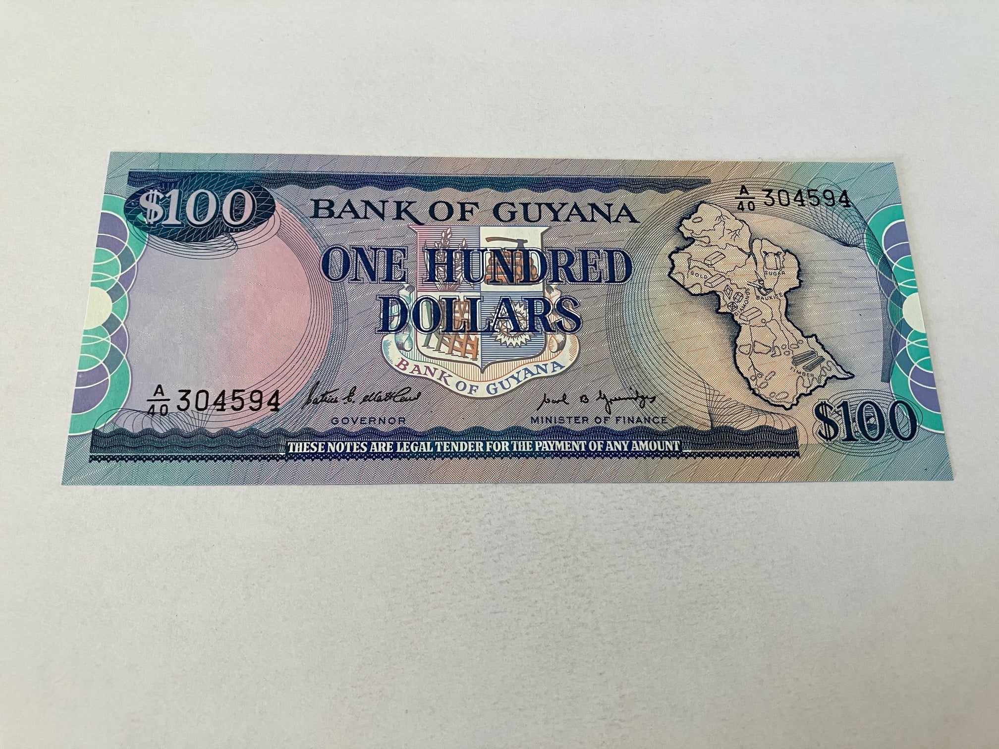 100 Dollars Guyana