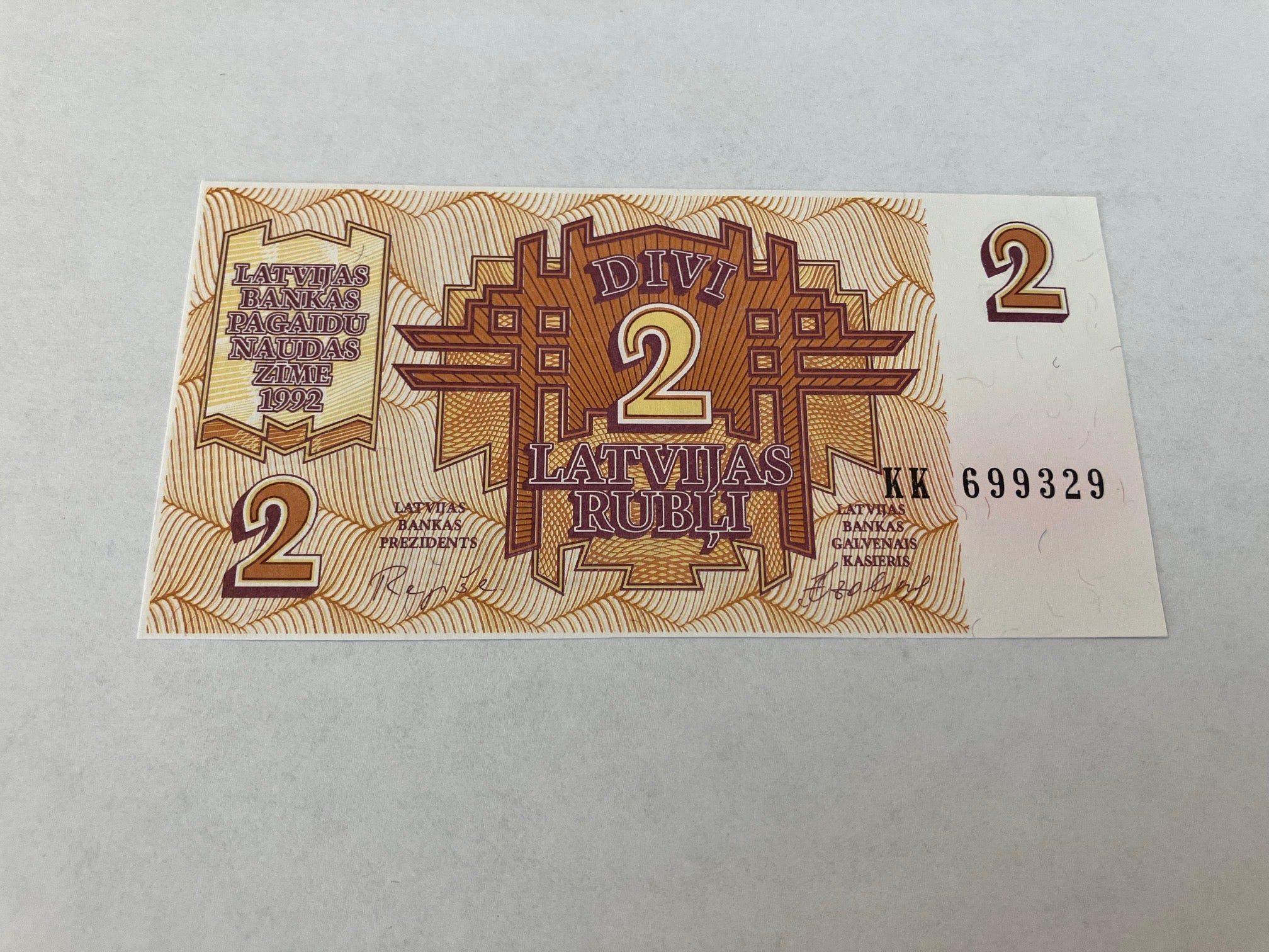 2 Rubli Latvia
