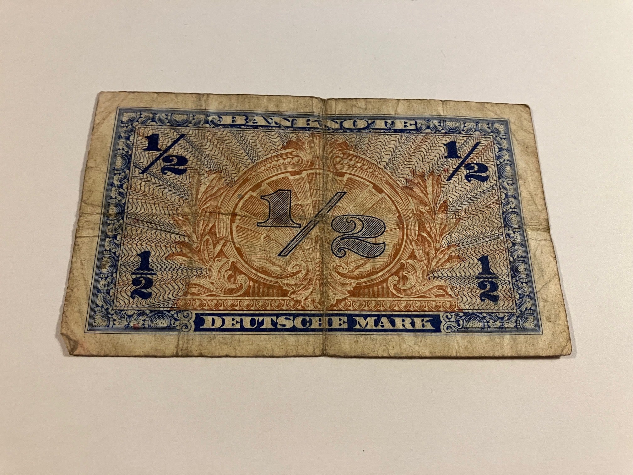 Eine Halbe Deutsche Mark 1948 - Slidt