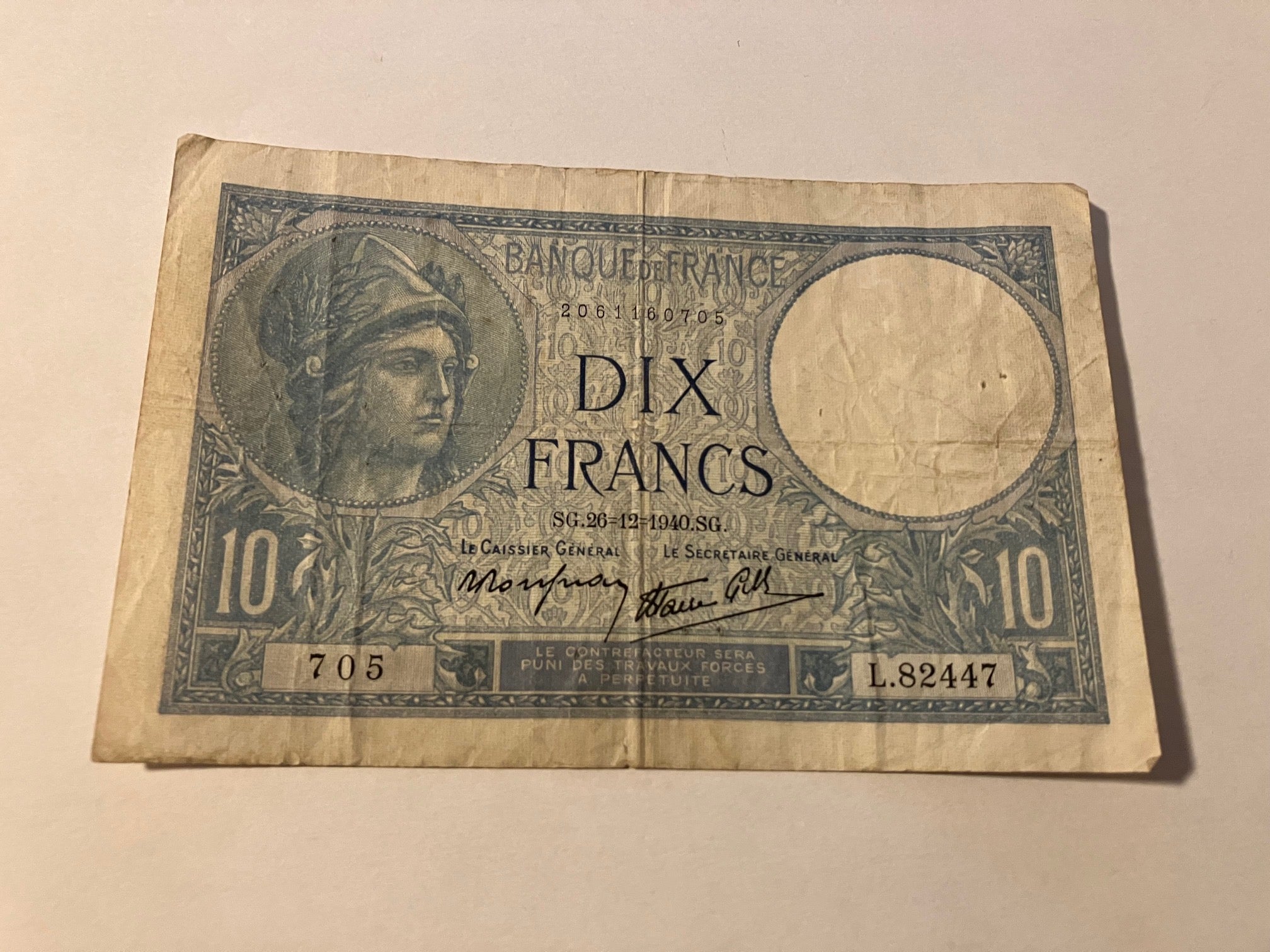 10 Francs 1940 France - Bemærk huller