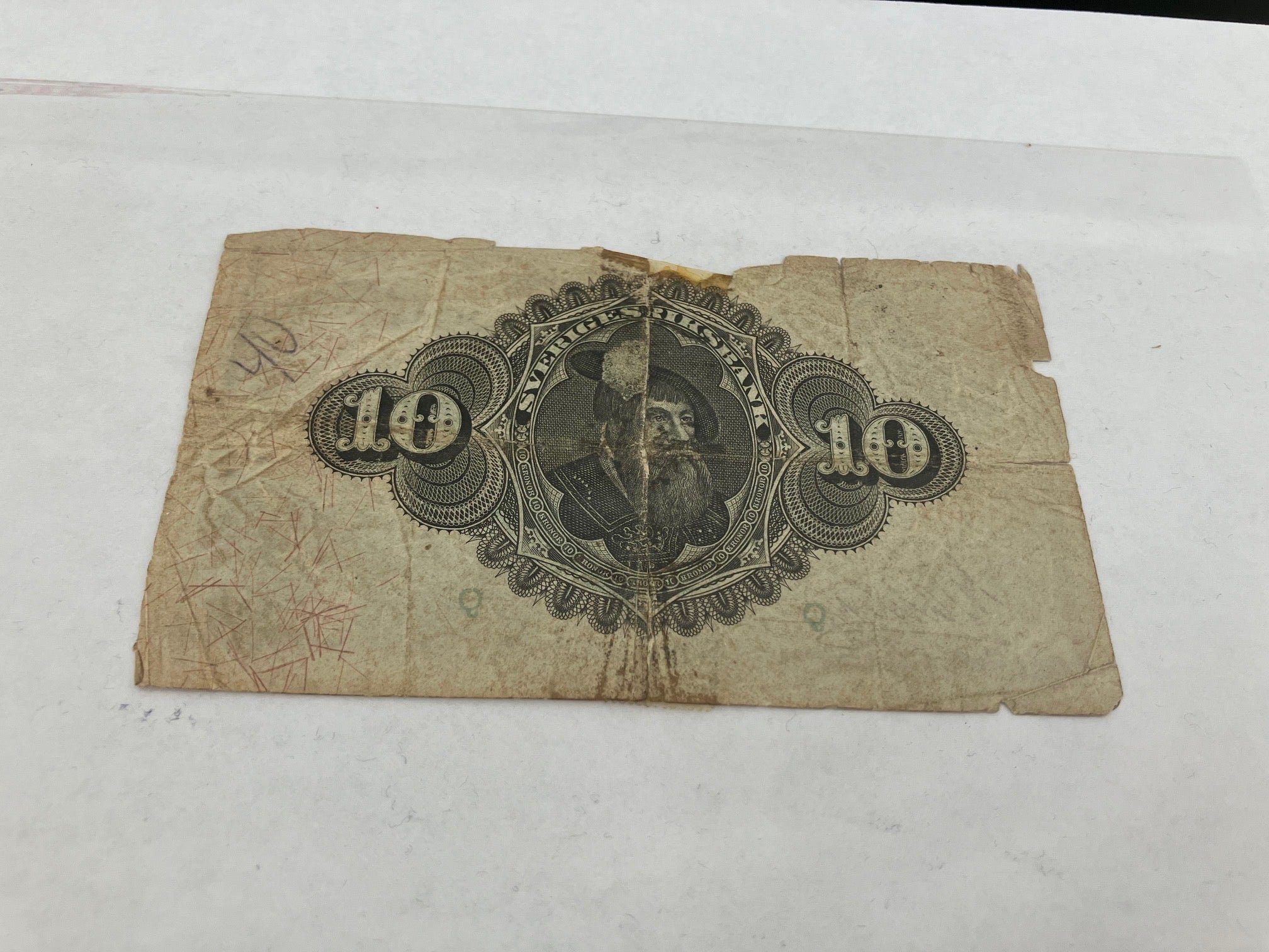 10 Kronor 1917 Sweden - Very bad condition
