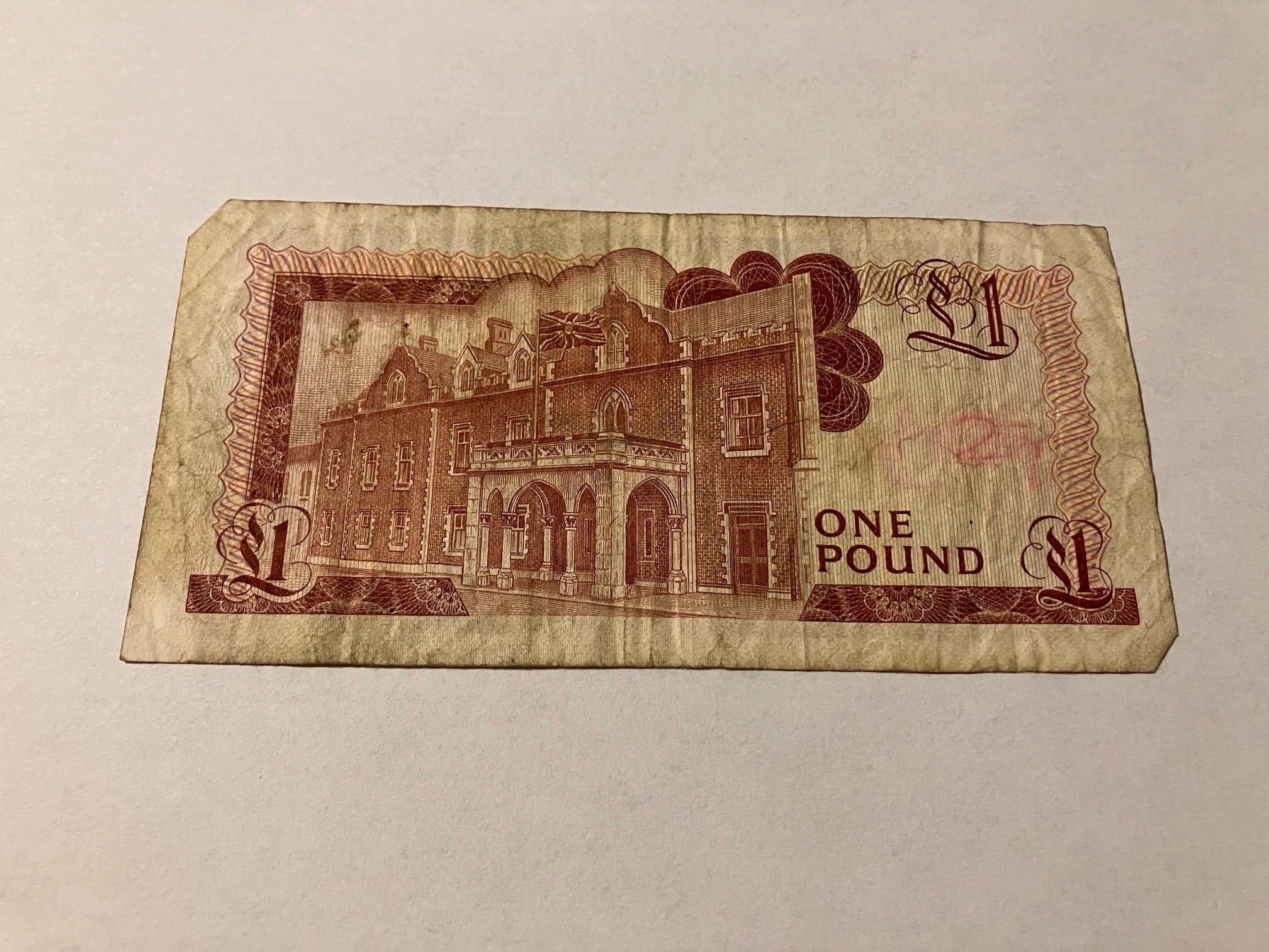 One Pound Gibraltar 1975 - Bemærk kuglepen på front