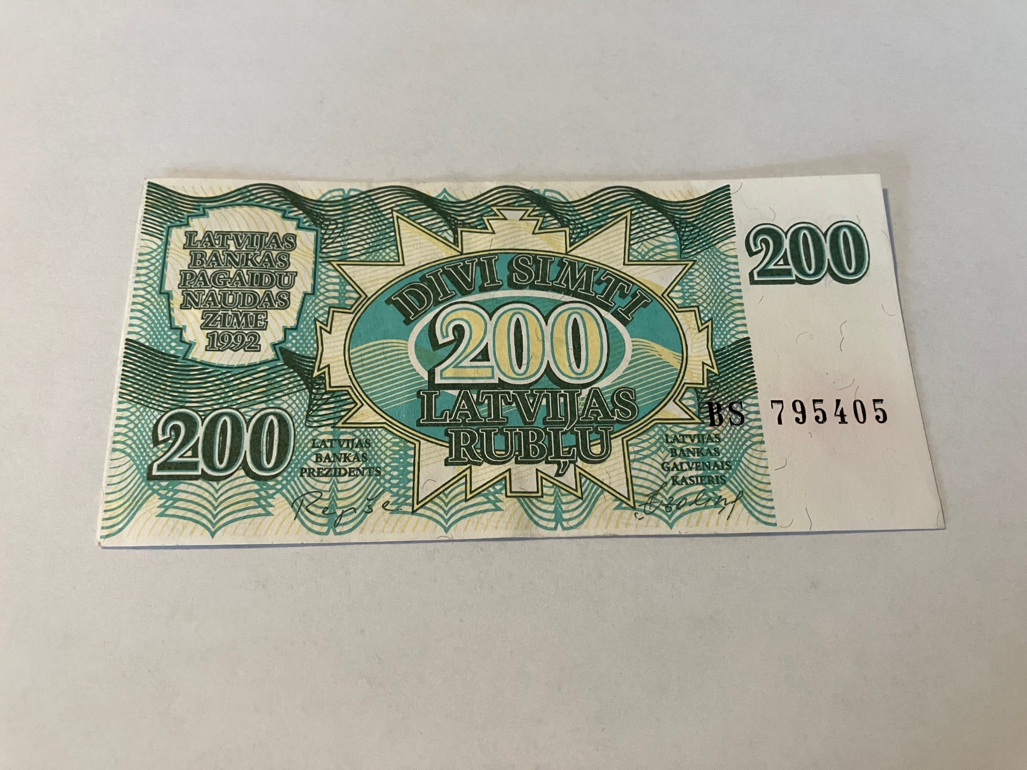 200 Rublu Latvia 1992