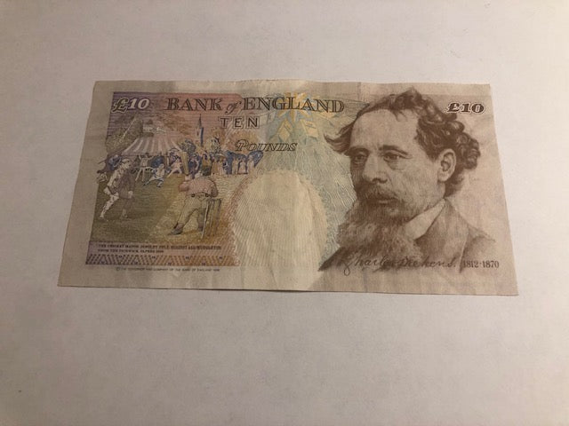 10 Pounds England